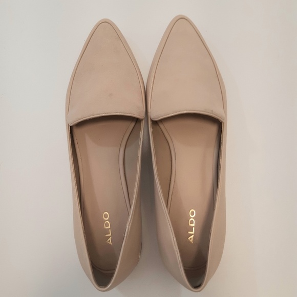 Aldo Flats with small gold heel detail - Picture 2 of 7